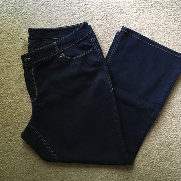 Dark Wash Jeans Slim Bootcut Short Inseam - Picture 3 of 4